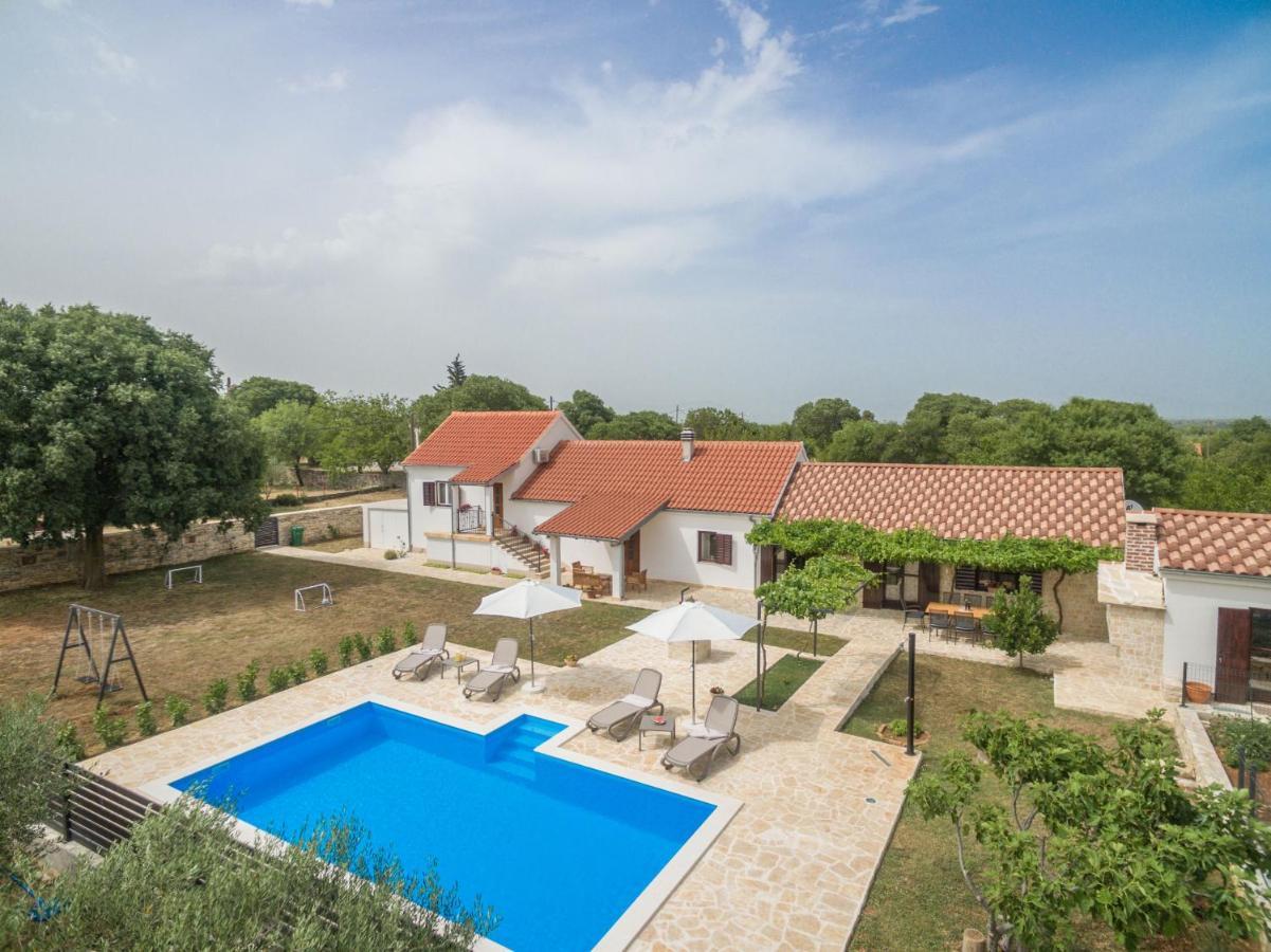 Villa Vitis Zadarvillas Oklaj Exterior photo